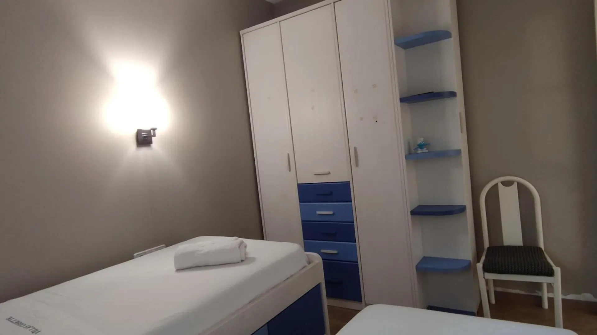 Appartamento Apartamento Con Terraza A Metros De La Playa Y Zona Comercial, Ideal Familiar - Costa Brava - Es-209-68 Platja d'Aro